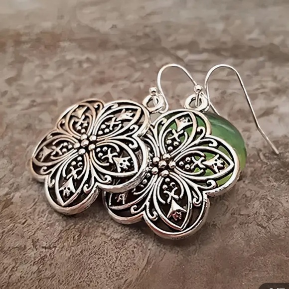 SILVER  Filigree Bohemian Chic Dangling Pierced Wire Earrings NIB - Picture 3 of 4